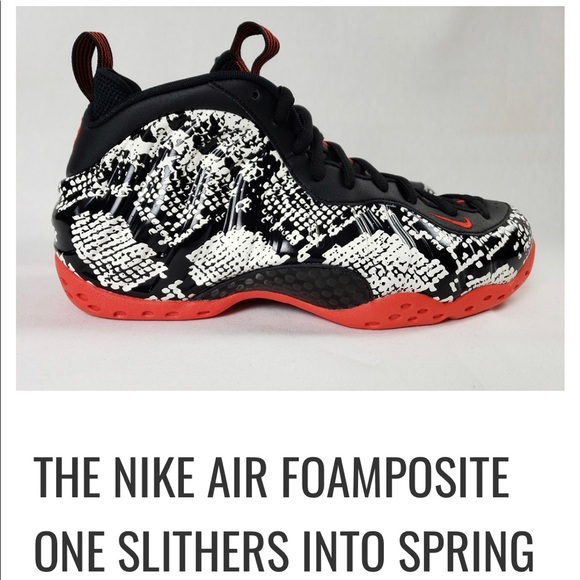 Nike Foamposite basketball sneakers - Picture 1 of 9
